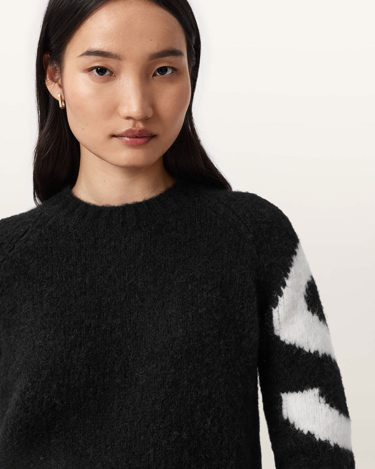 Sylvie Cropped Crew Neck Jumper BLACK/CHALK WHITE