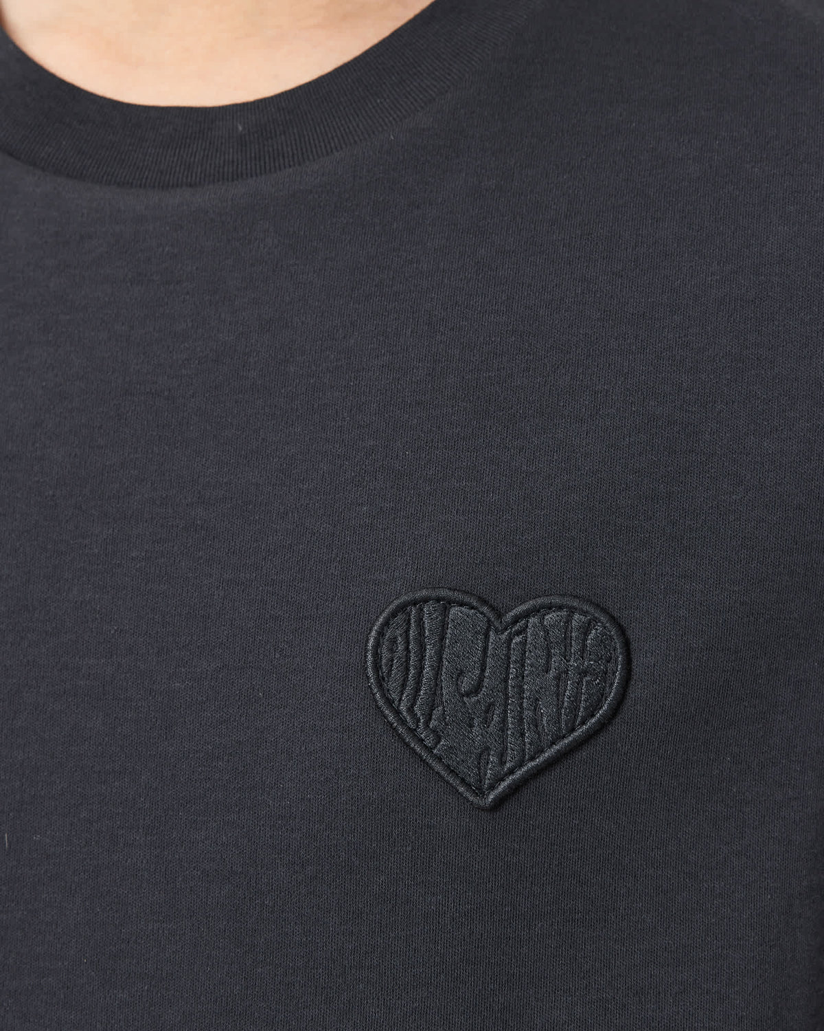 Lover Lisa Embroidered T-Shirt CARBON BLUE