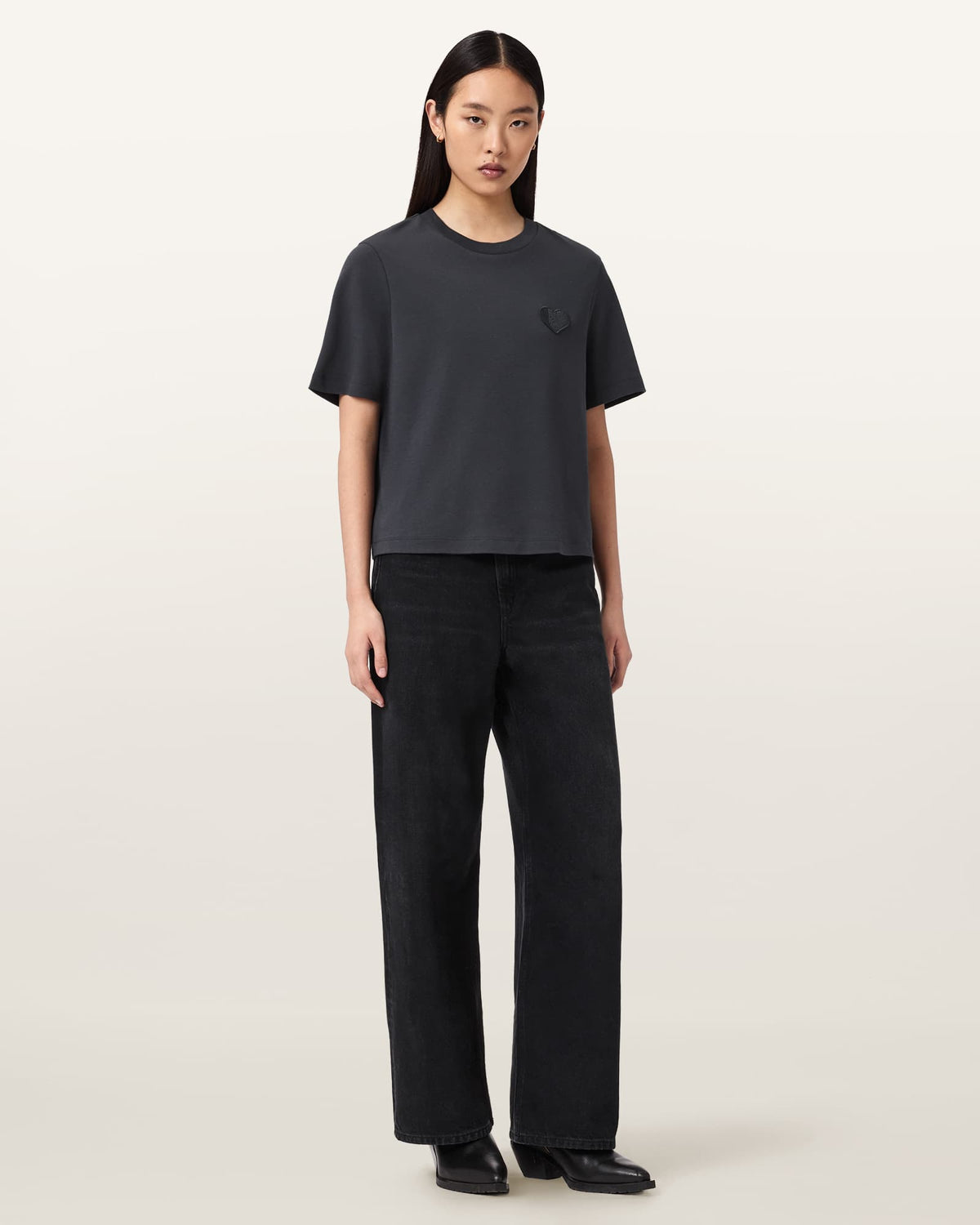 Lover Lisa Embroidered T-Shirt CARBON BLUE
