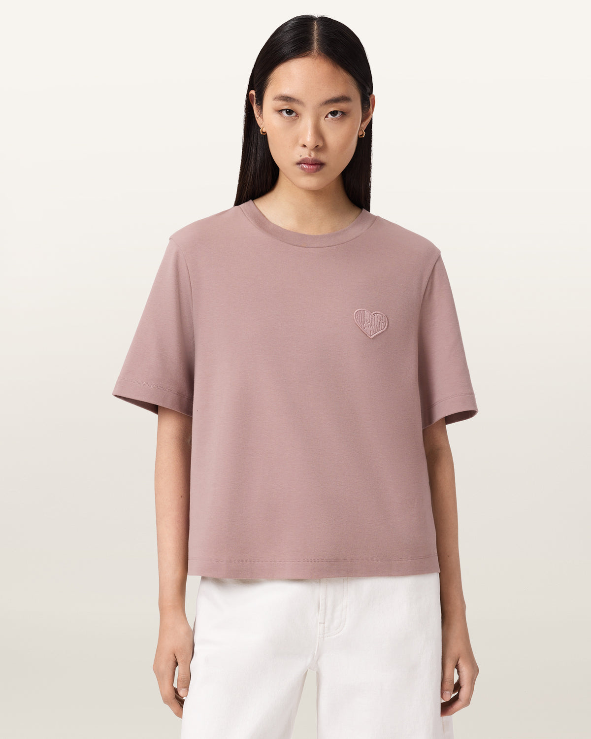 Lover Lisa Embroidered T-Shirt