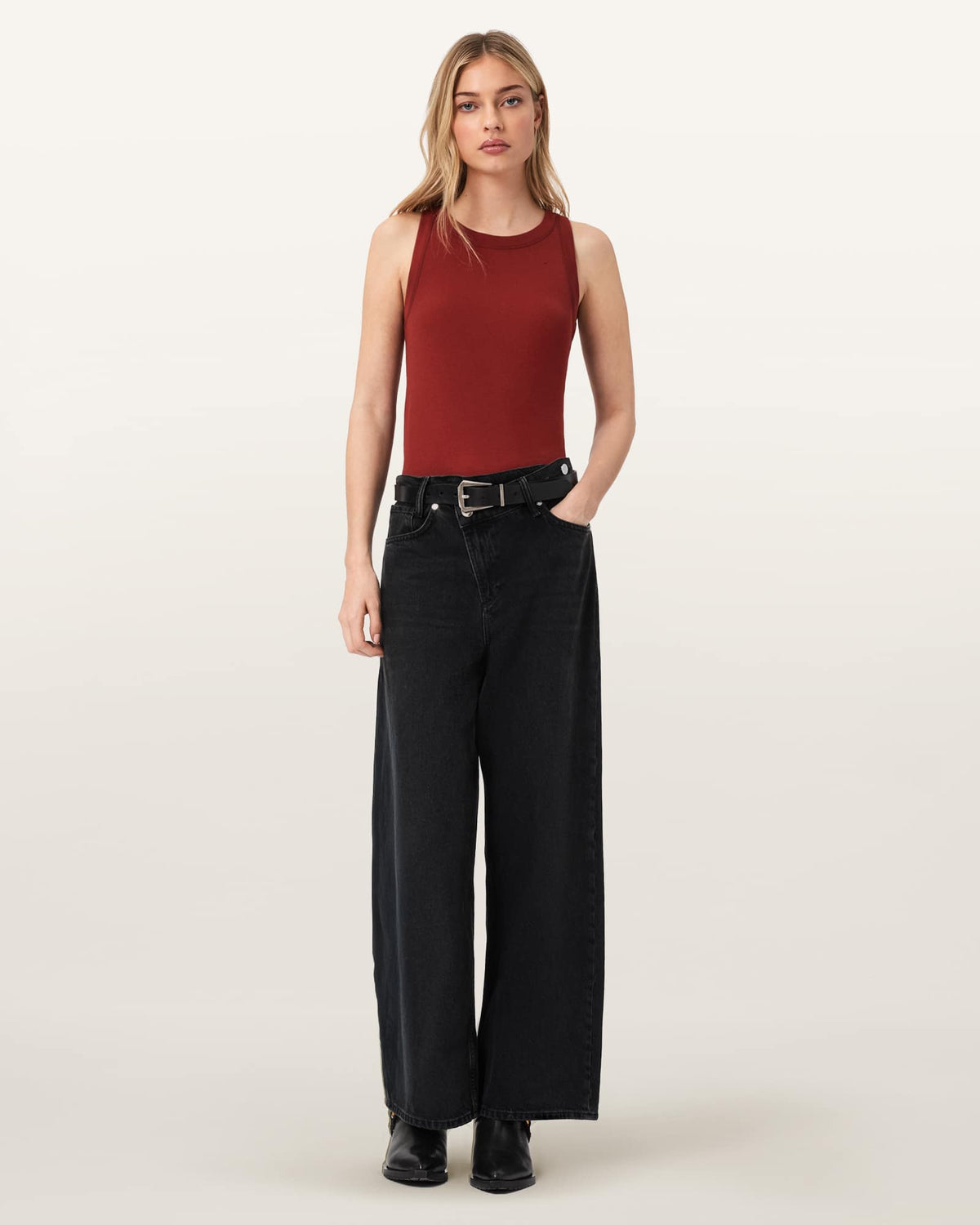 Rina Crew Neck Sleeveless Tank Top PAPRIKA RED