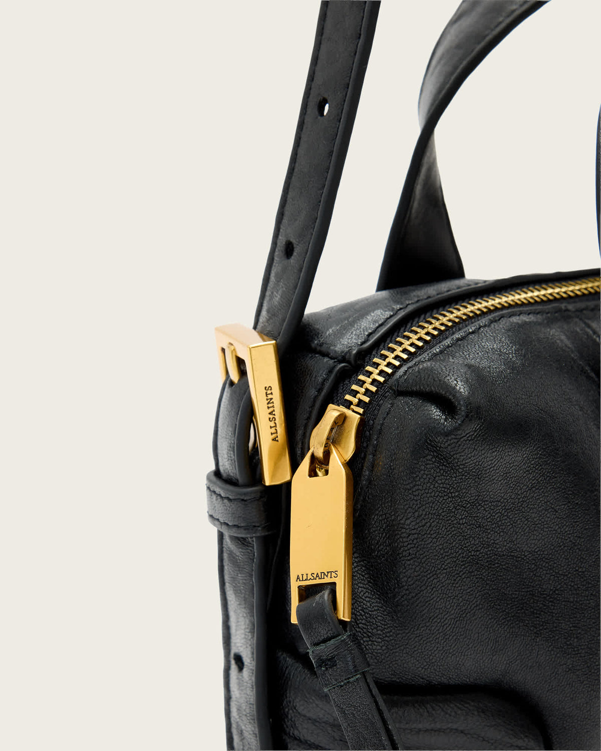 Ares Grain Compact Crossbody Bag Black