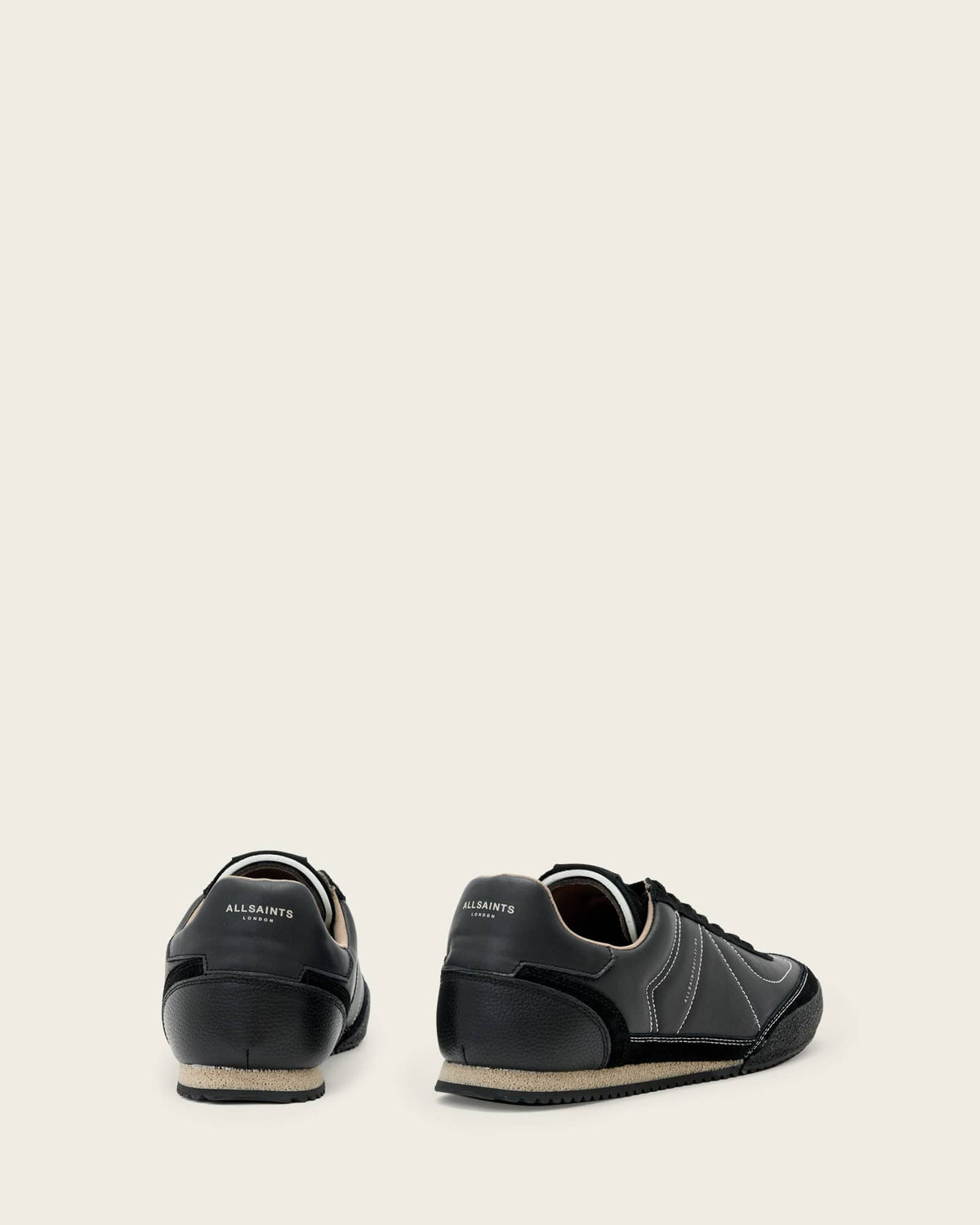 Harri Low Top Trainers Black