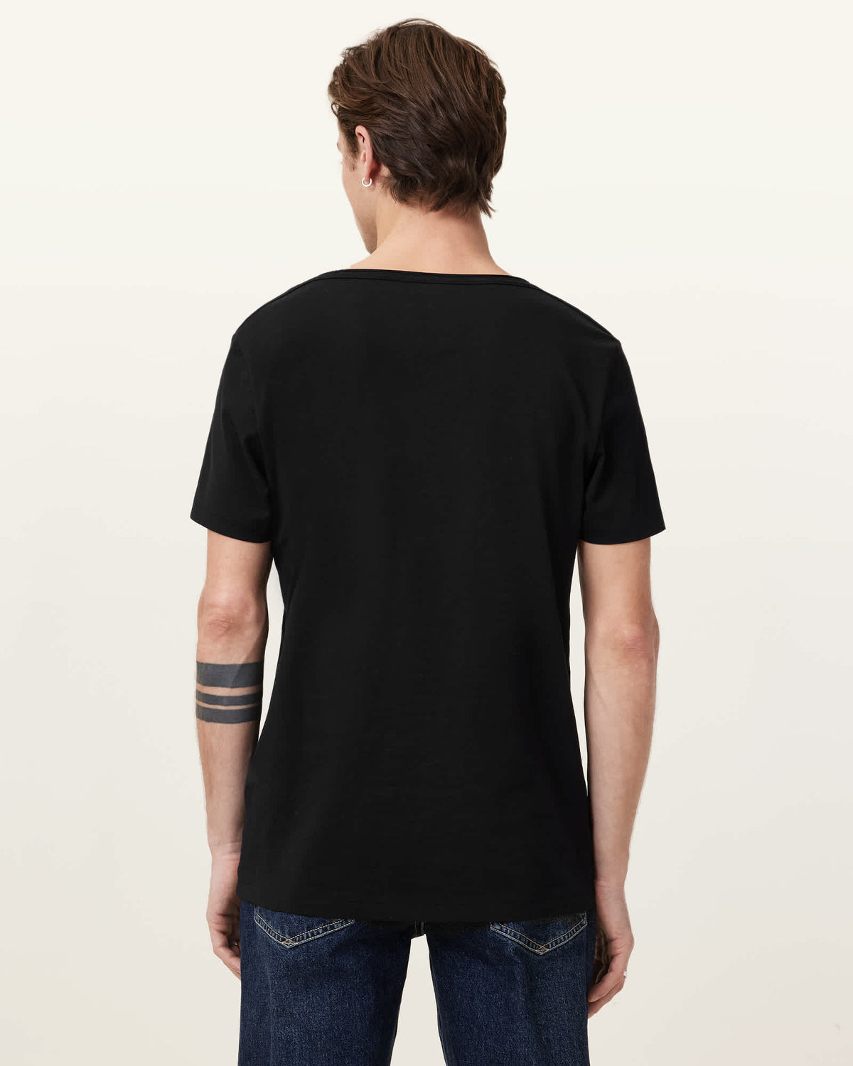 Faris Scoop Neck Slim Fit T-Shirt Jet Black