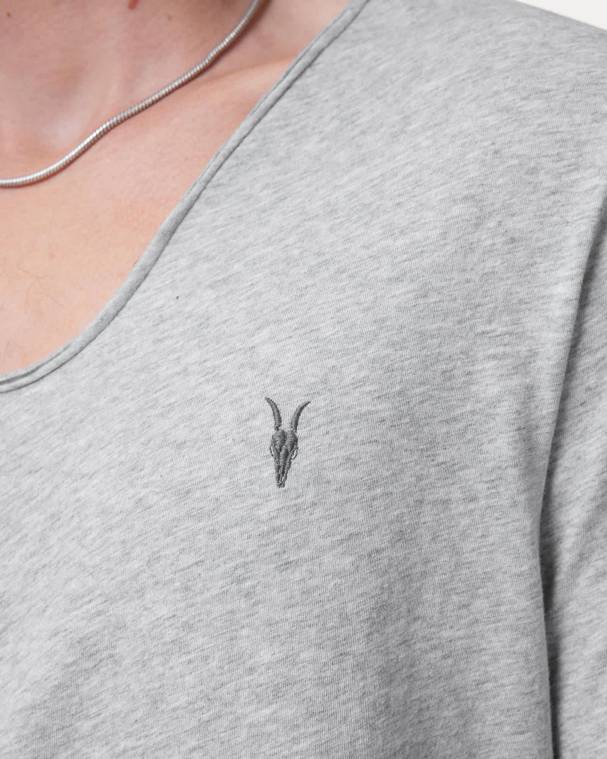 Tonic Scoop Neck Slim Ramskull T-Shirt Grey Marl