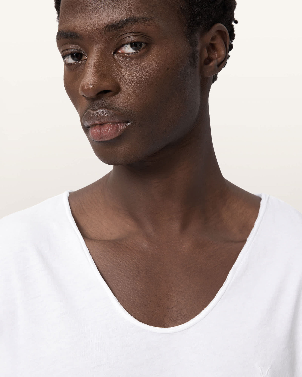 Tonic Scoop Neck Slim Ramskull T-Shirt Optic White