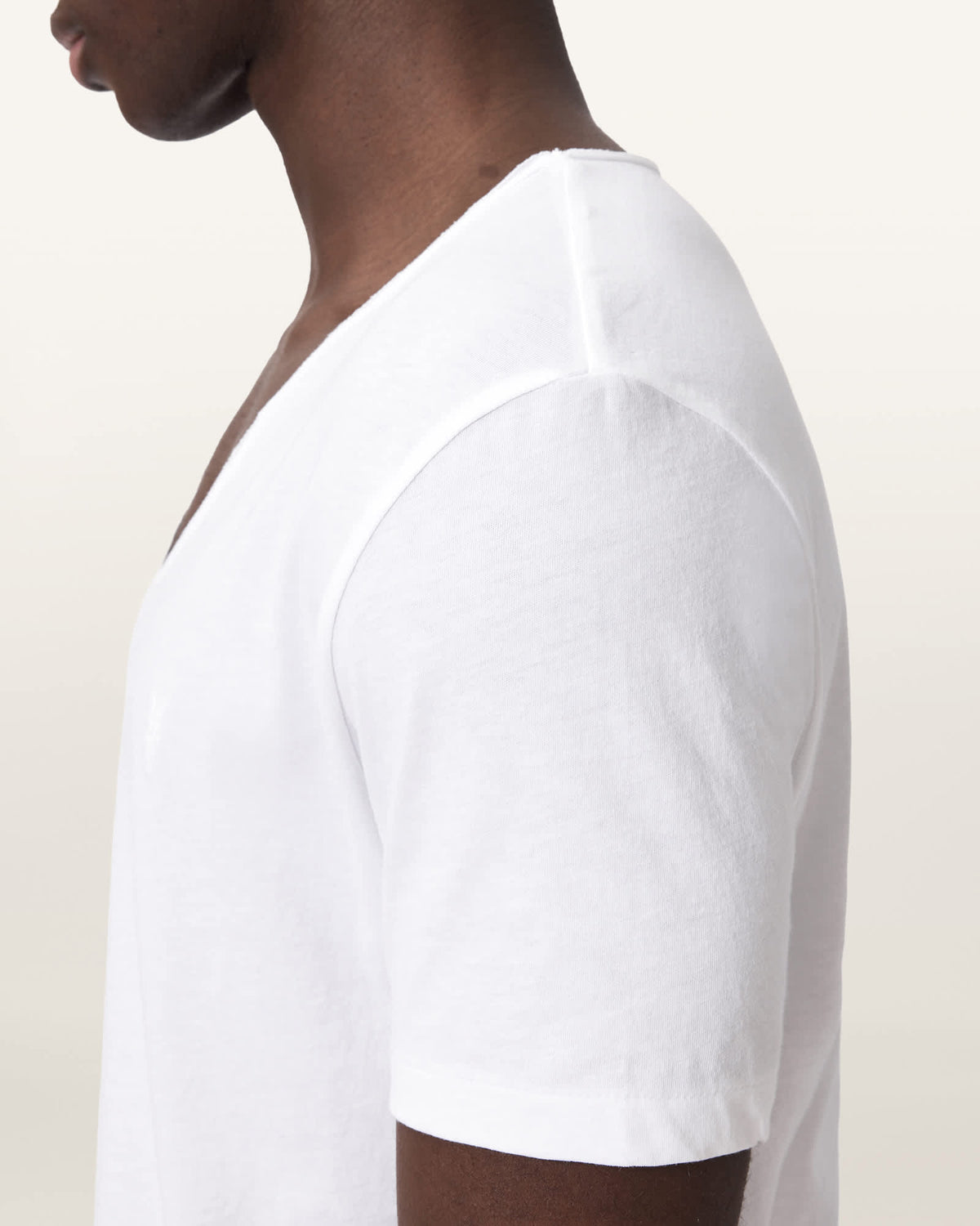 Tonic Scoop Neck Slim Ramskull T-Shirt Optic White