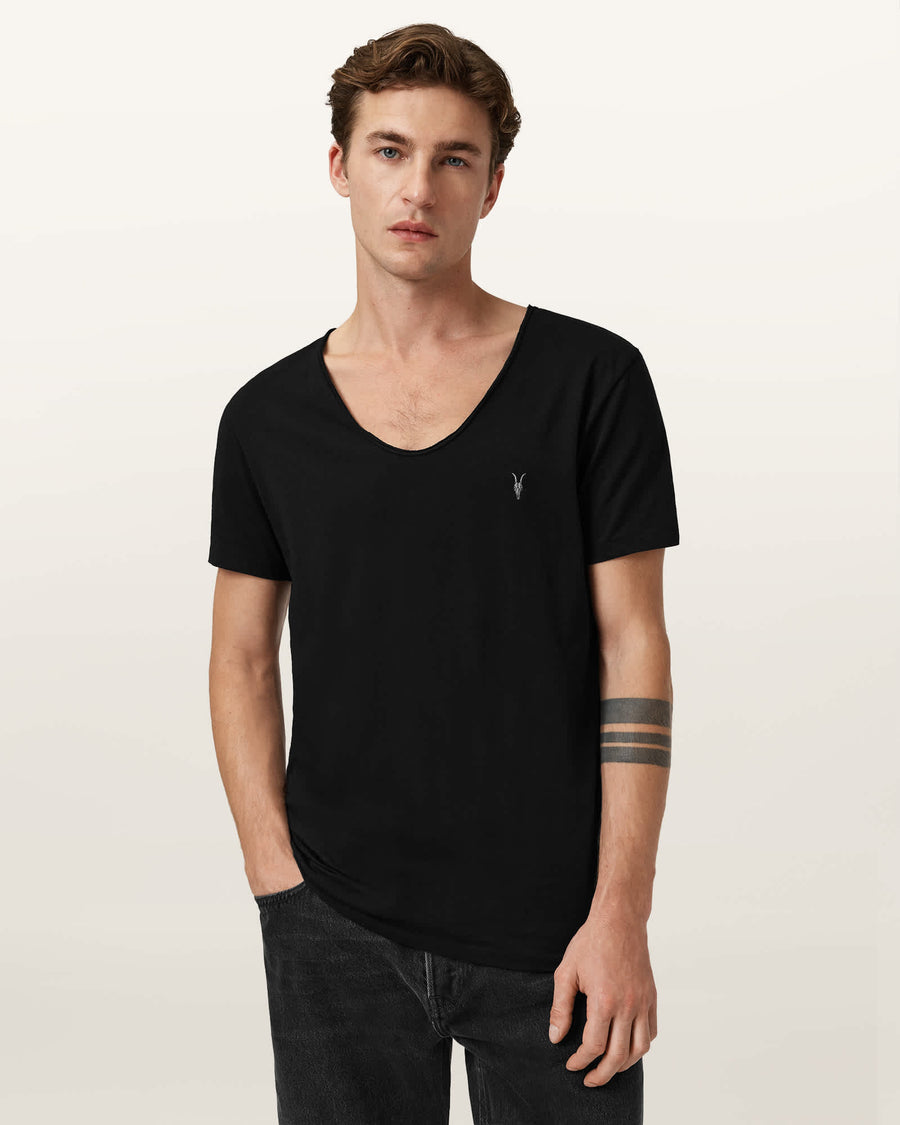 Tonic Scoop Neck Slim Ramskull T-Shirt Jet Black