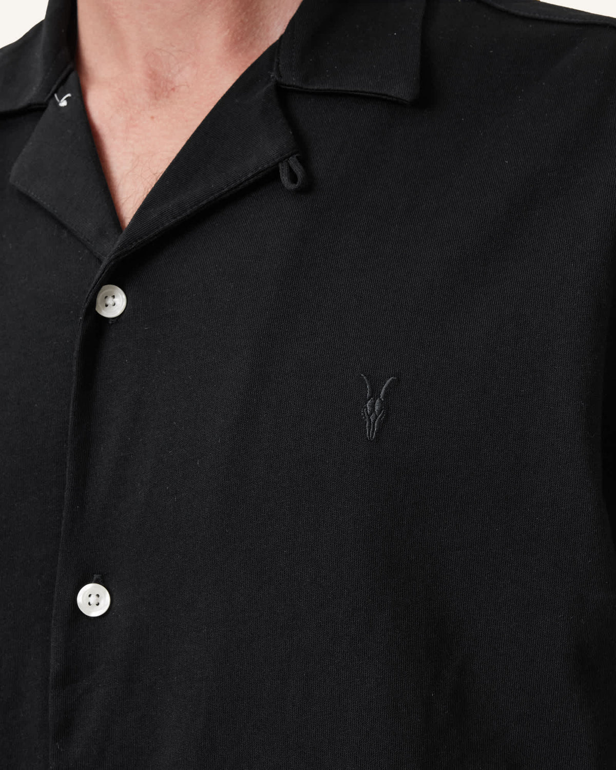 Hudson Relaxed Fit Ramskull Shirt Black