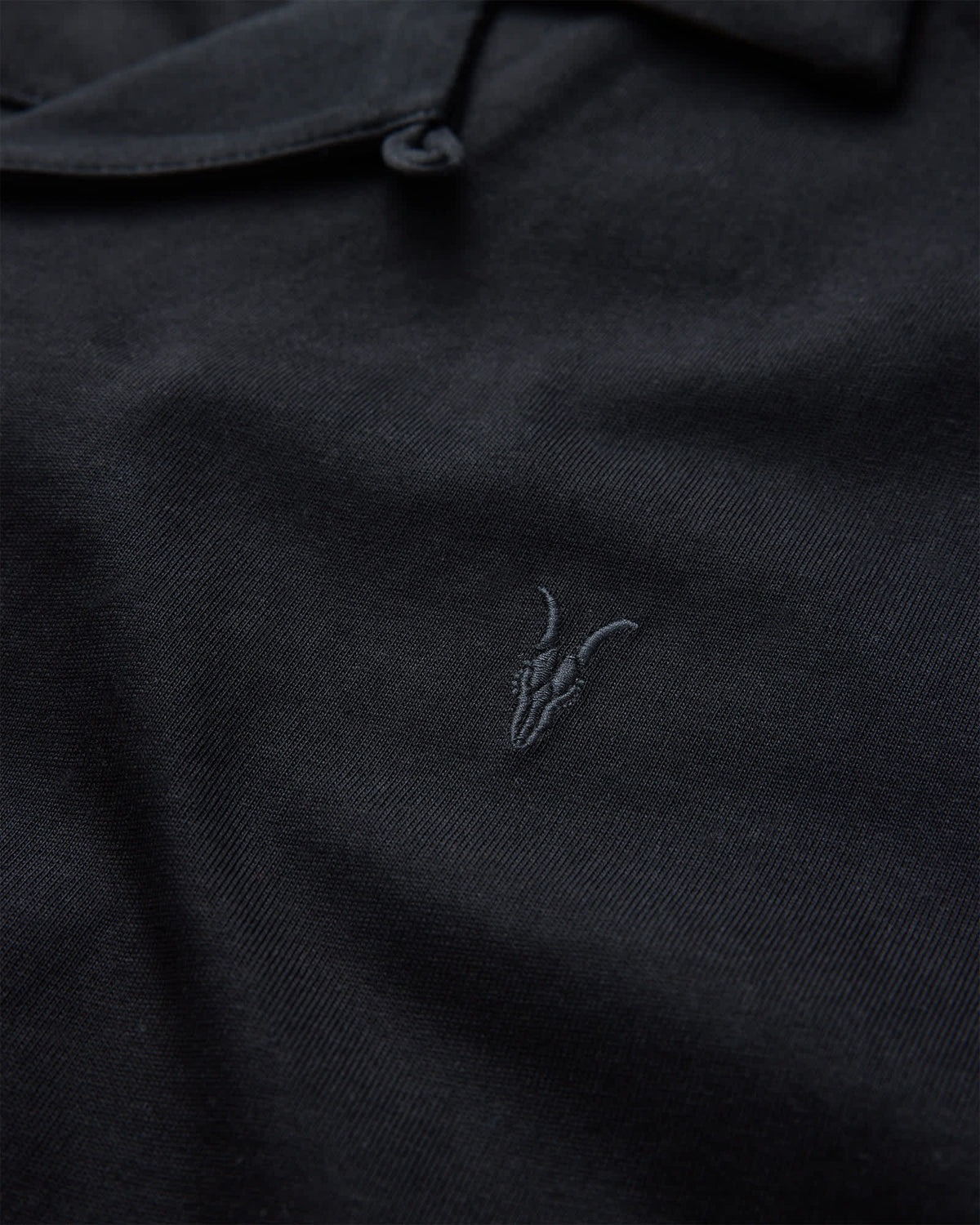Hudson Relaxed Fit Ramskull Shirt Black