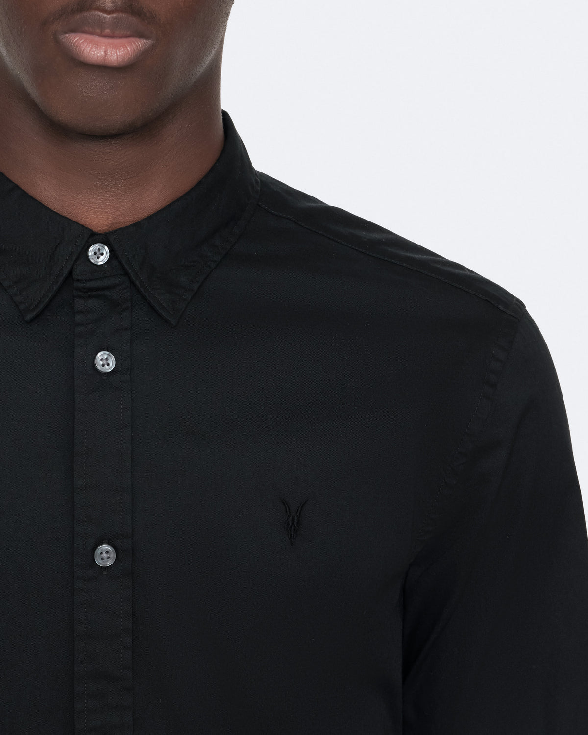 Hawthorne Slim-Fit Ramskull Shirt Black