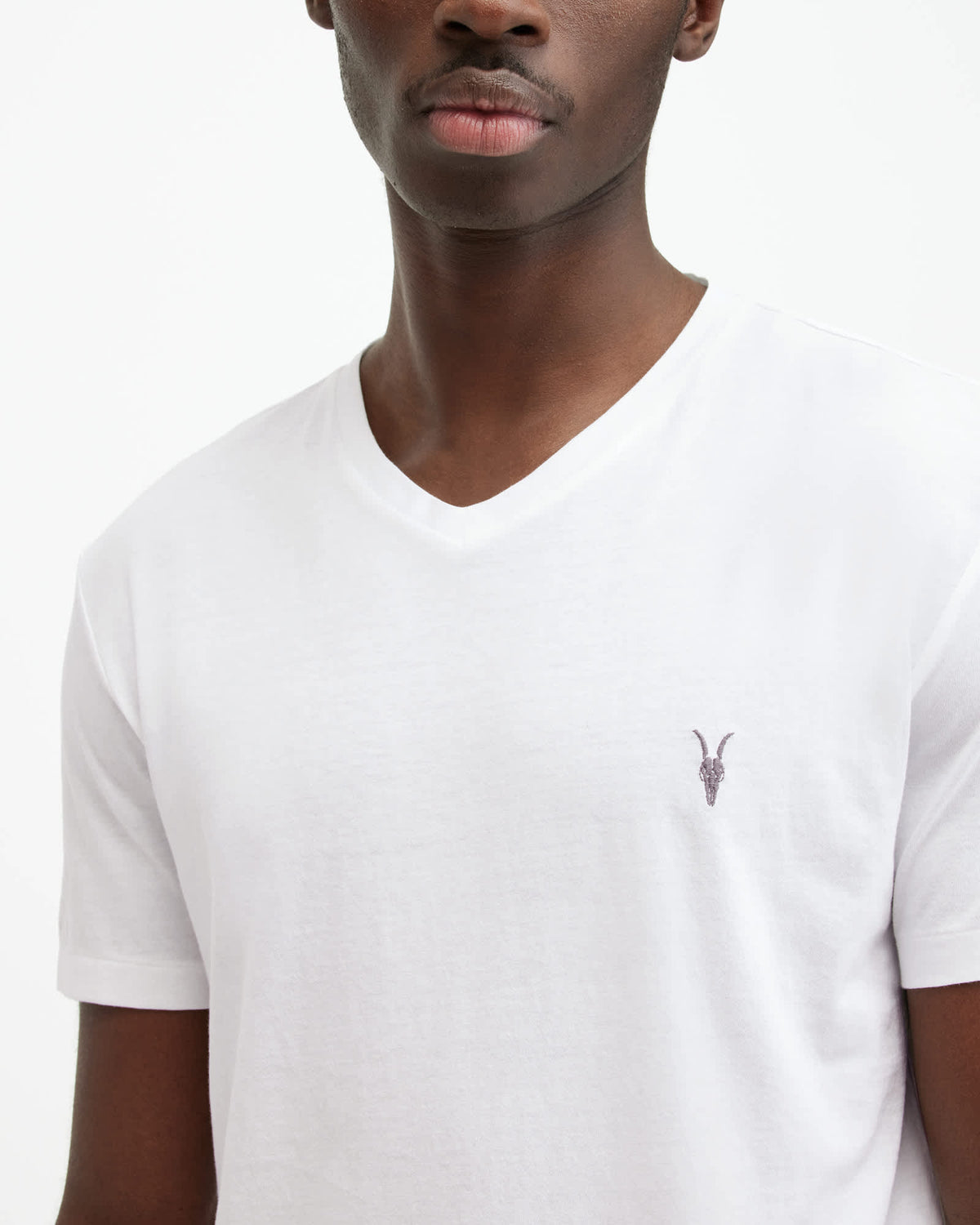 Tonic V-Neck Slim Fit Ramskull T-Shirt Optic White