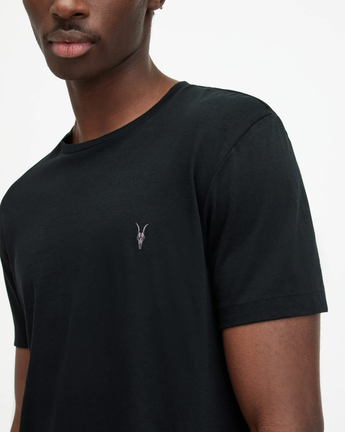 Tonic Crew Neck Slim Ramskull T-Shirt Jet Black
