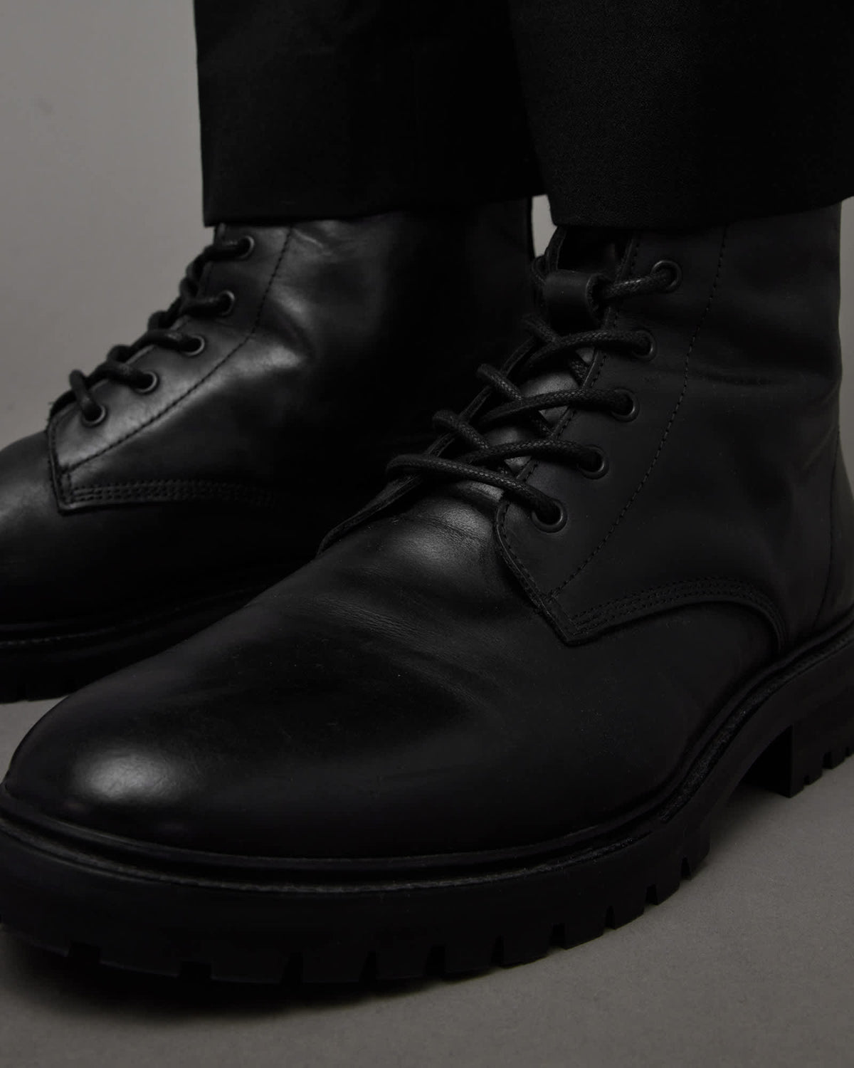 Tobias Lace Up Leather Boots Black