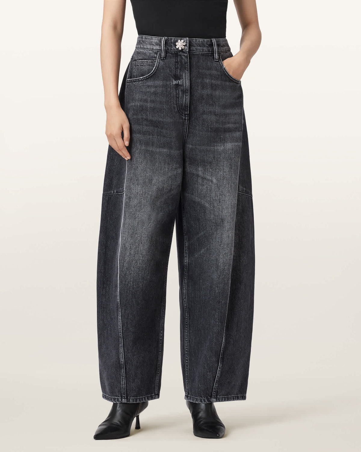 Carter Barrel Denim Jeans Washed Black
