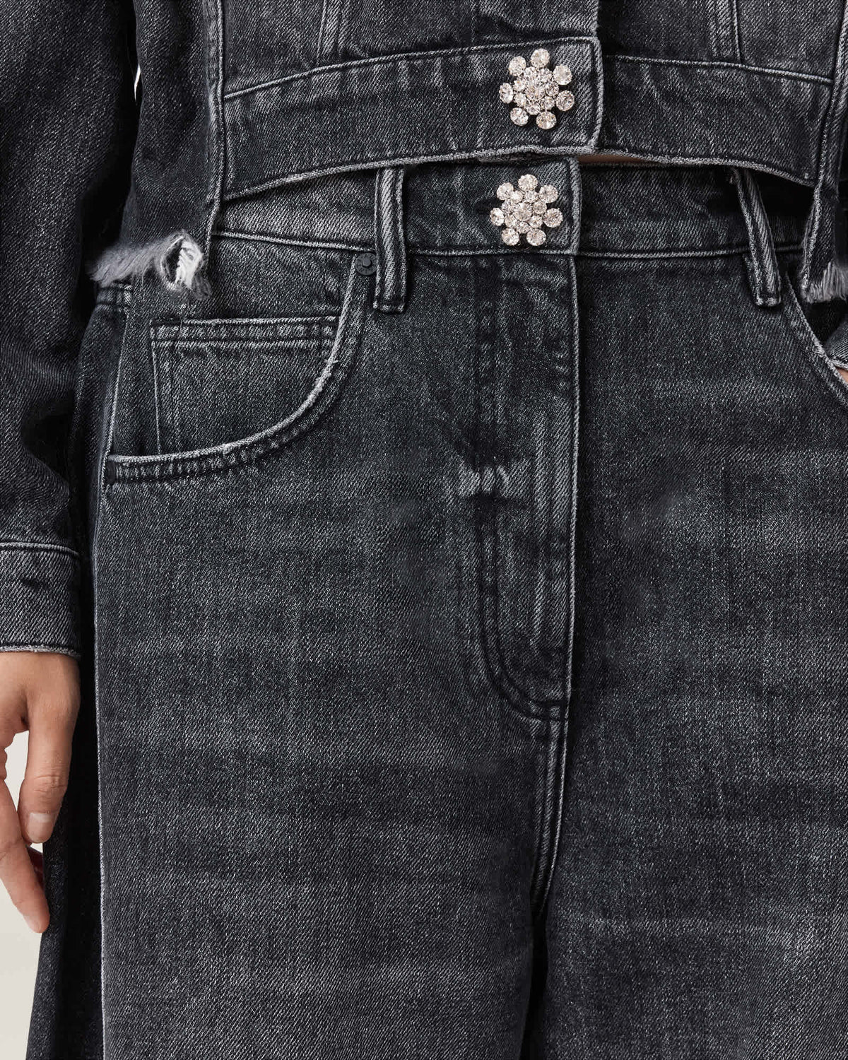 Carter Barrel Denim Jeans Washed Black