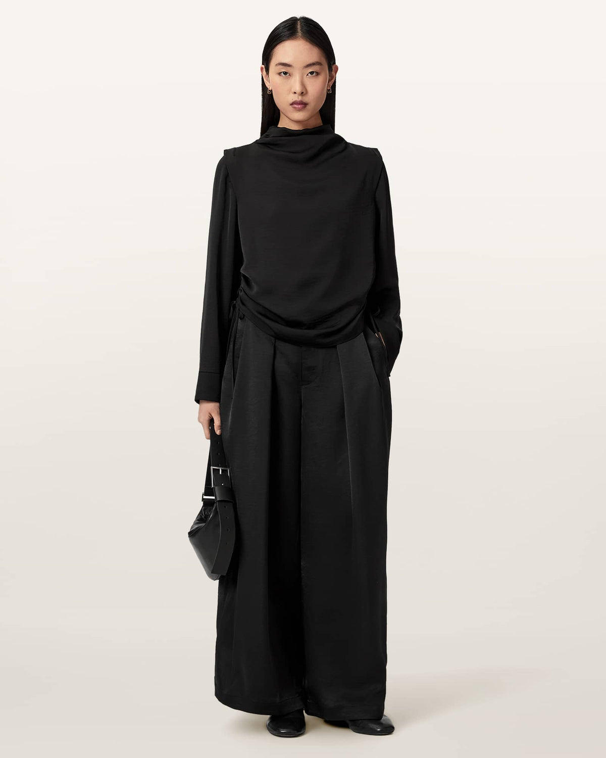 Lola Cocoon Legged Pleated Trousers Black