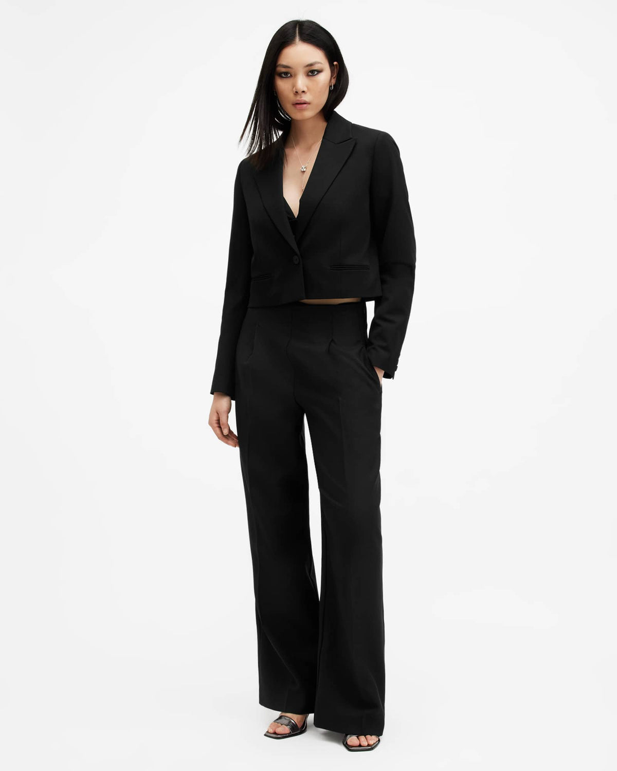 Shores Relaxed Fit Suit Black
