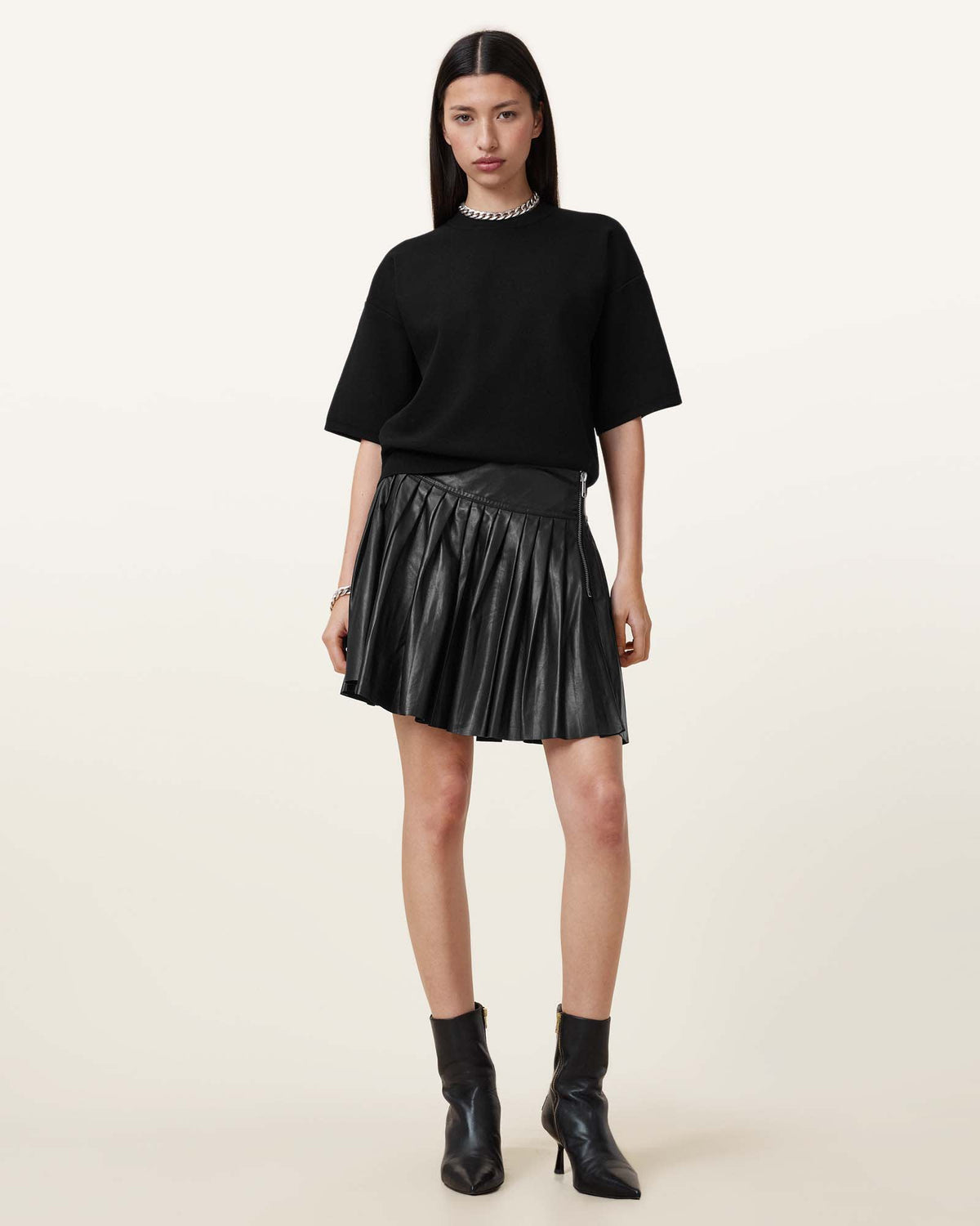 Vena Leather Kilt Skirt Black