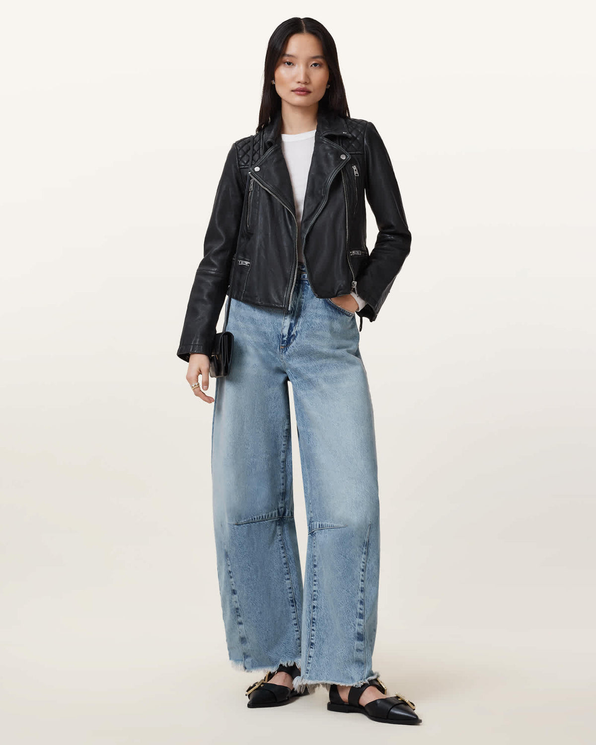 Jett Barrel Leg Denim Jeans Light Indigo