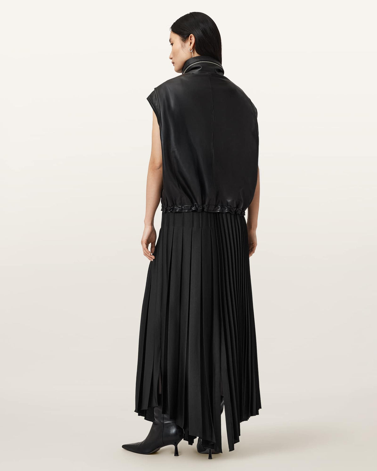 Jax Pleated Midi Skirt Black