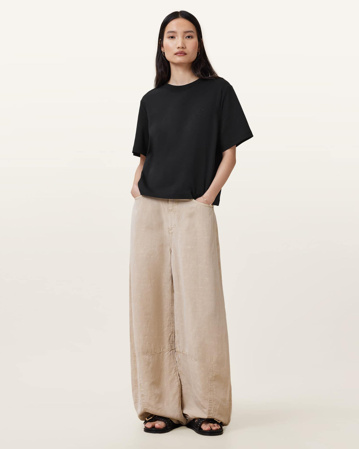 Lisa Cotton Crew Neck T-Shirt Black