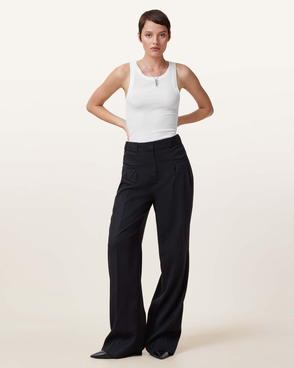 Rina Crew Neck Sleeveless Tank Top White