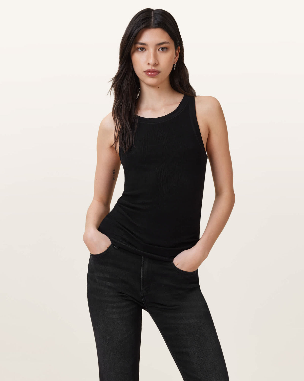 Rina Crew Neck Sleeveless Tank Top Black