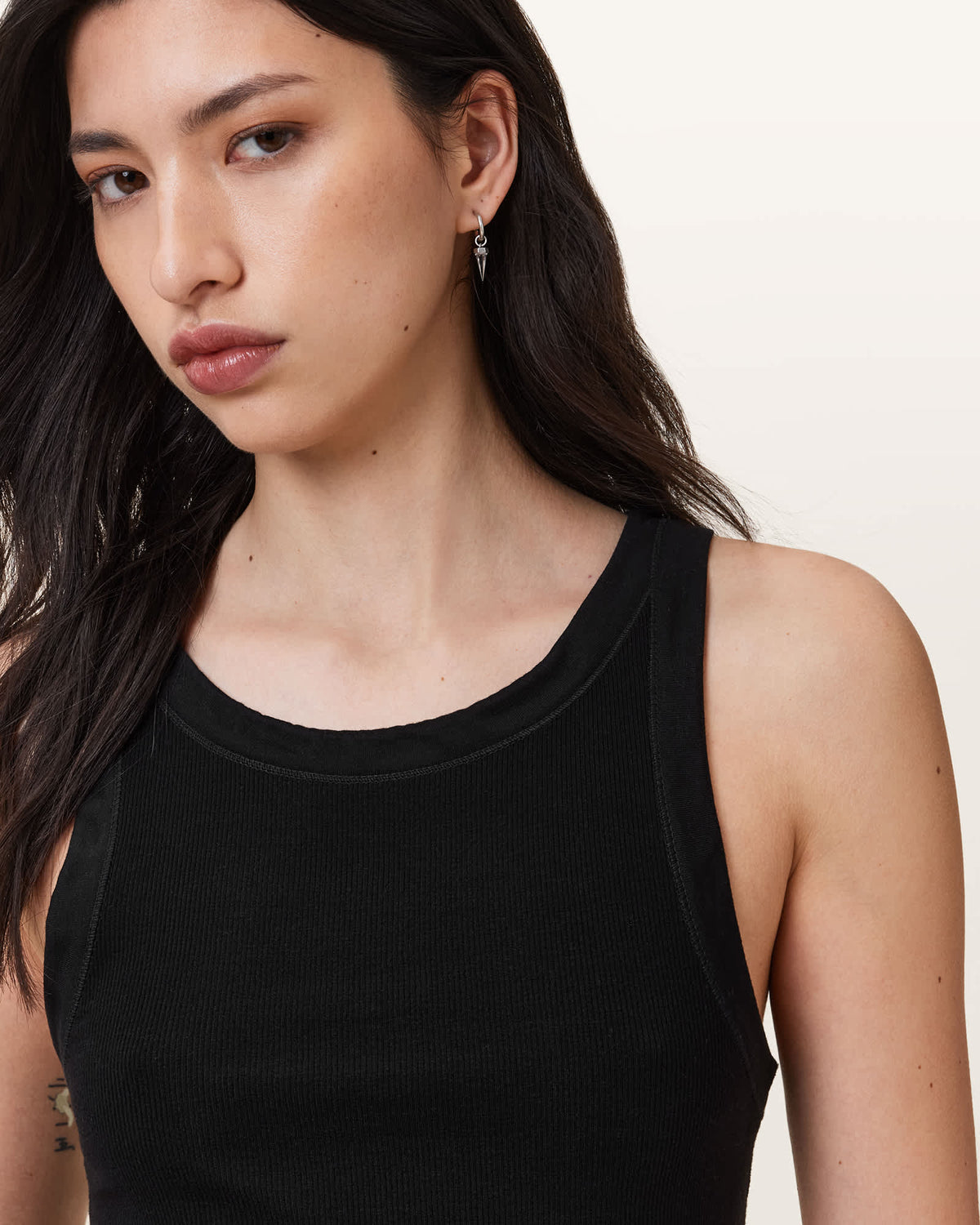 Rina Crew Neck Sleeveless Tank Top Black