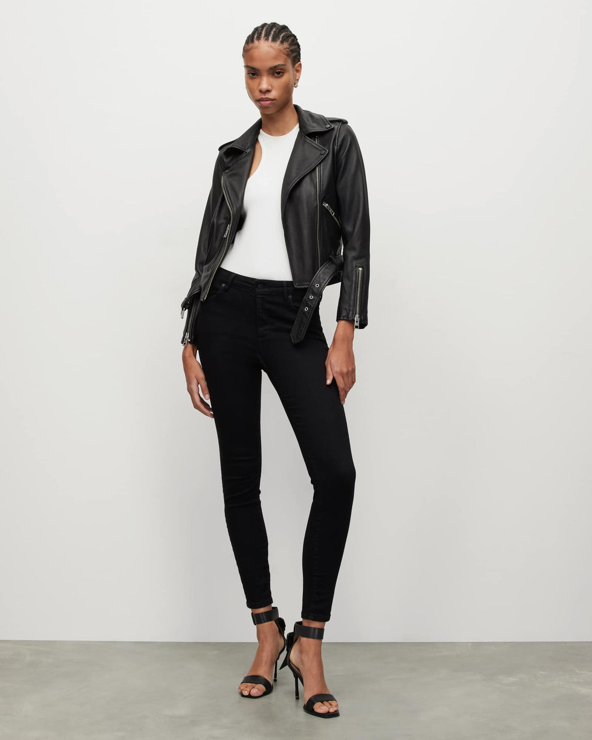 Miller Mid-Rise Size Me Skinny Jeans Black