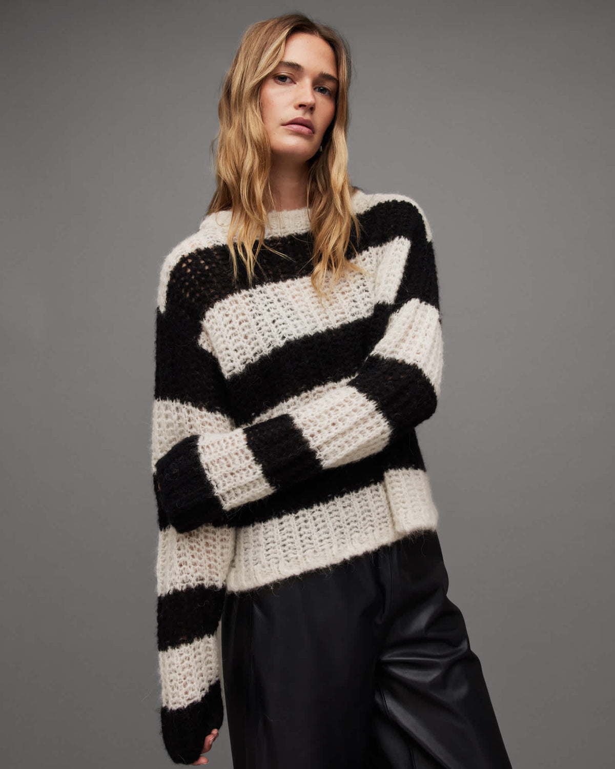 Britt Striped Chunky Loose Stitch Jumper Black/Ecru