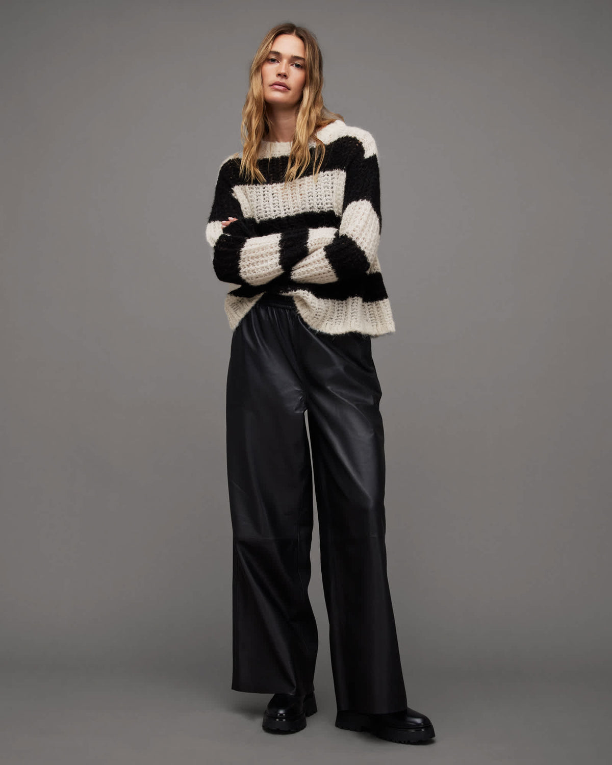 Britt Striped Chunky Loose Stitch Jumper Black/Ecru