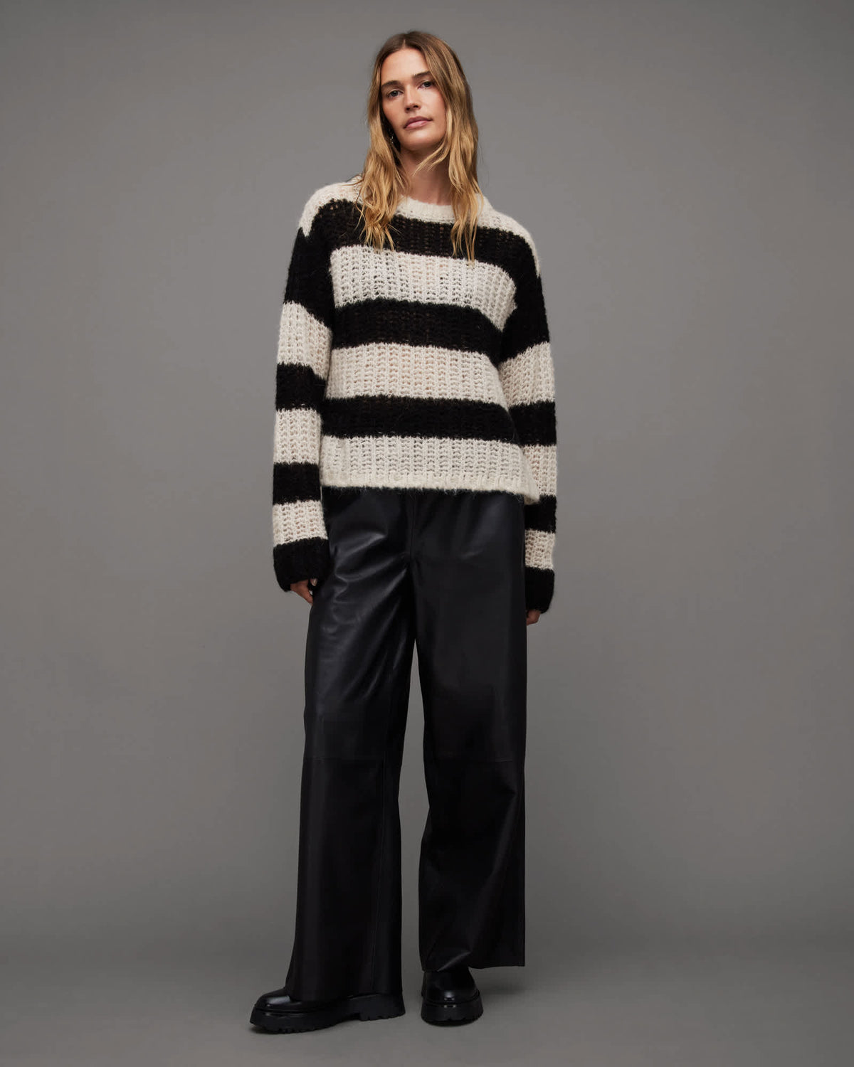 Britt Striped Chunky Loose Stitch Jumper Black/Ecru