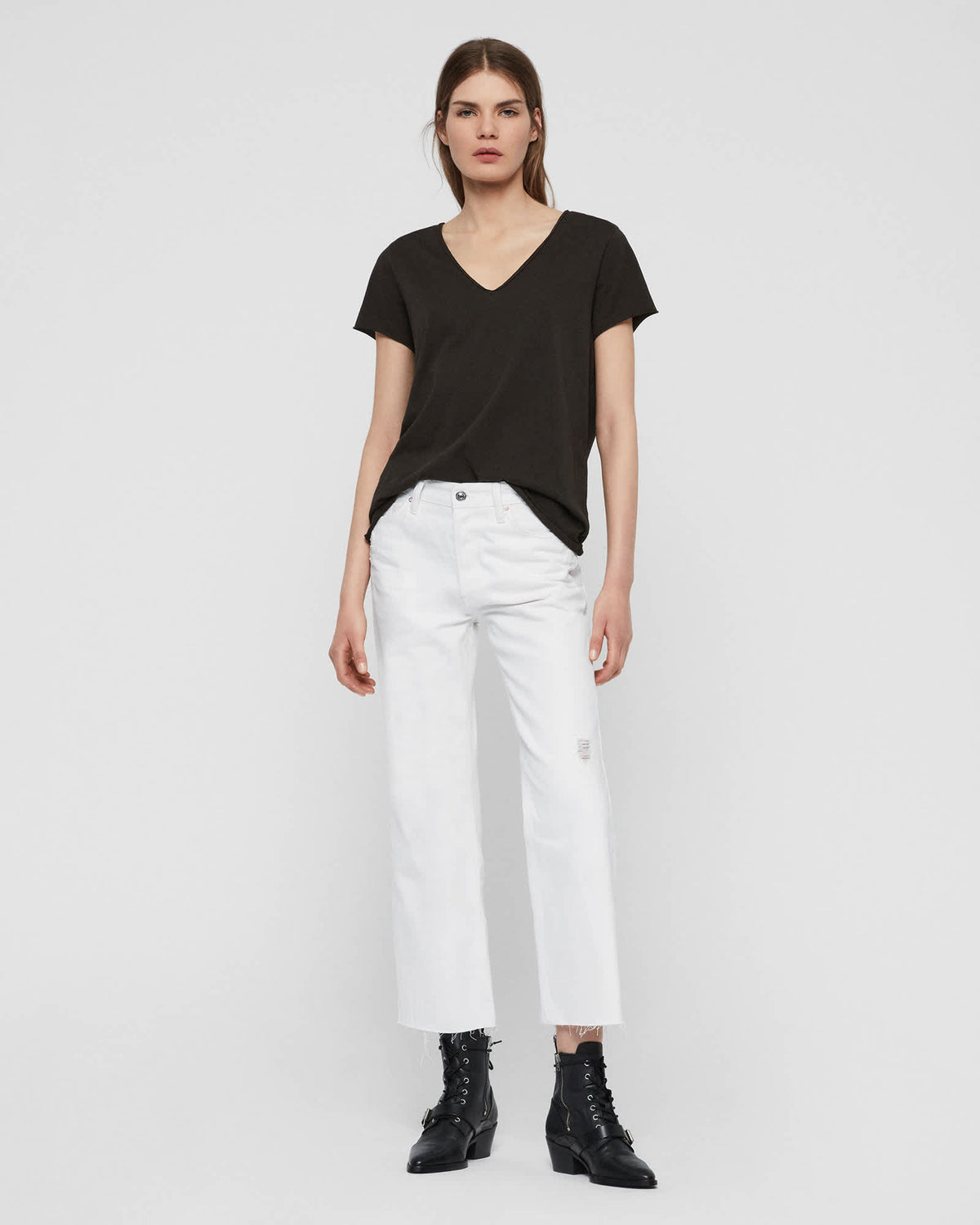 Emelyn V-Neck Tonic T-Shirt Washed Black
