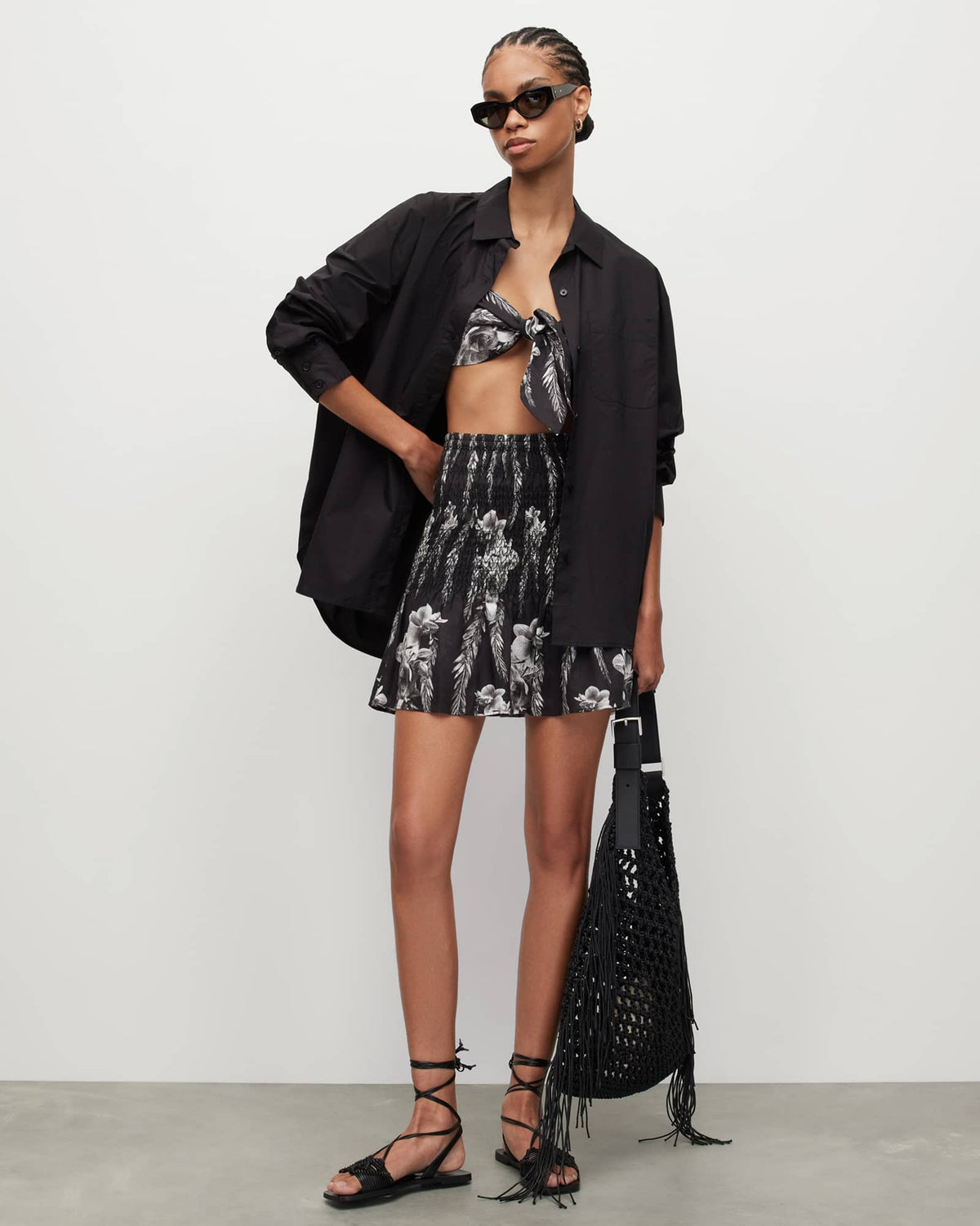 Riah Mia Floral Print Linen Mini Skirt Black