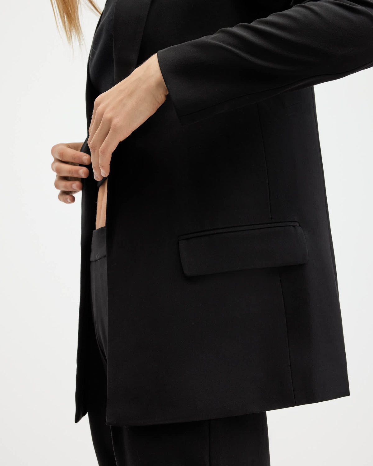 Aleida Lightweight Tri Blazer Black