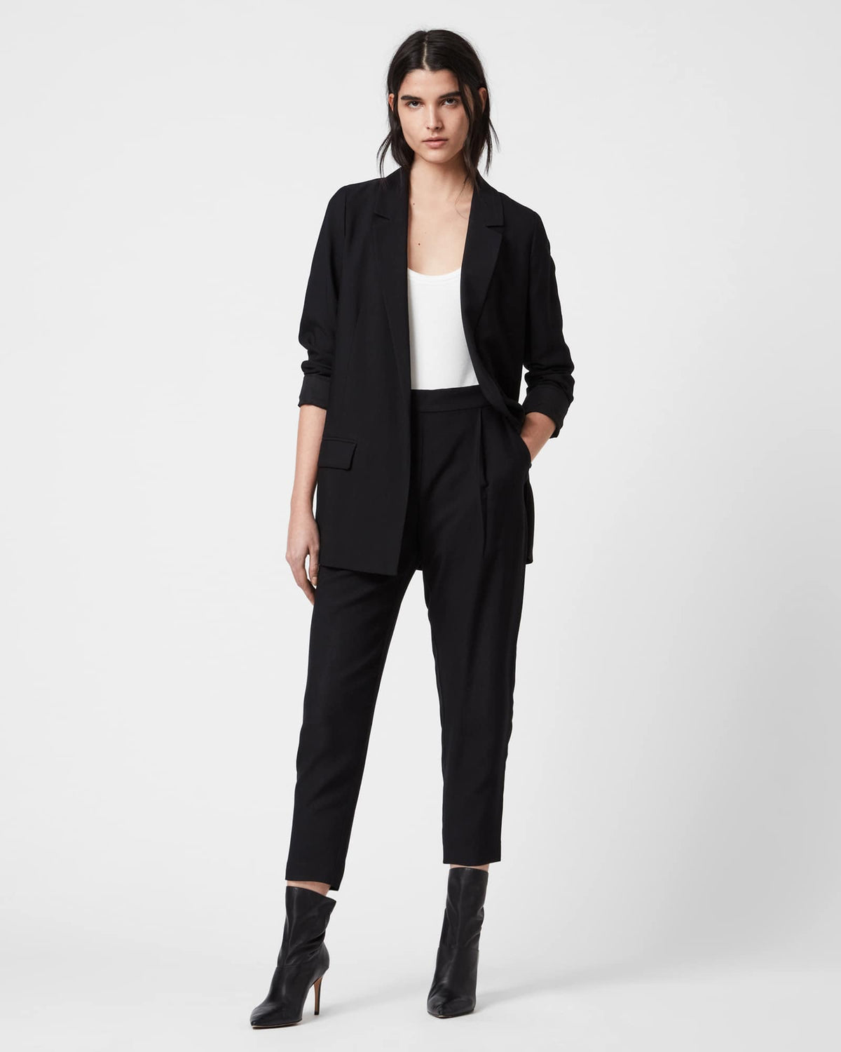 Aleida Tapered Low-Rise Trousers Black